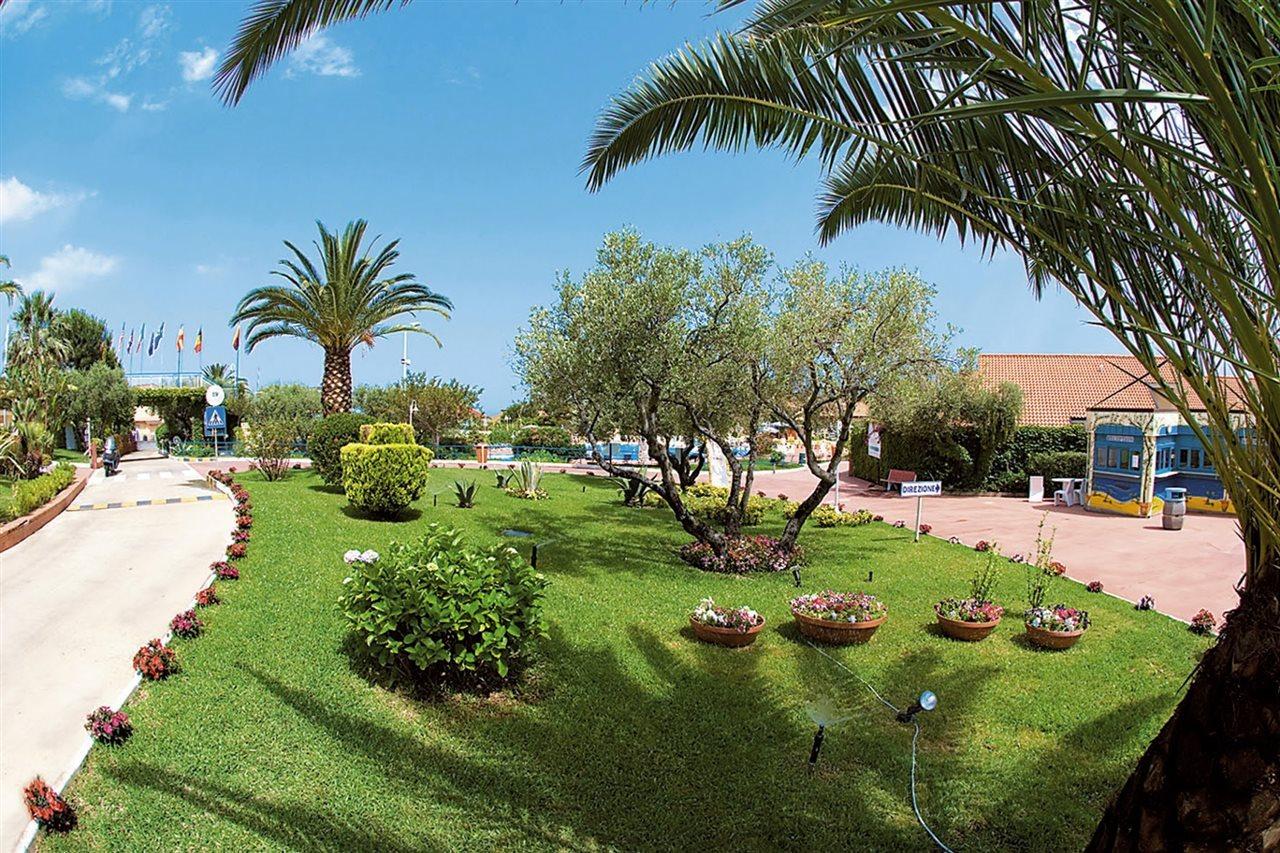 La Pace Village Residence Club Tropea Esterno foto