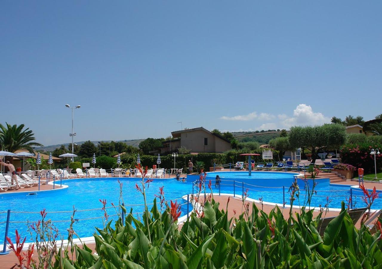 La Pace Village Residence Club Tropea Esterno foto