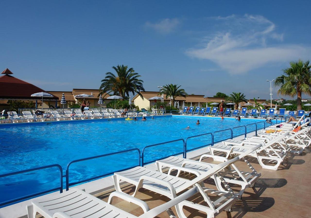 La Pace Village Residence Club Tropea Esterno foto