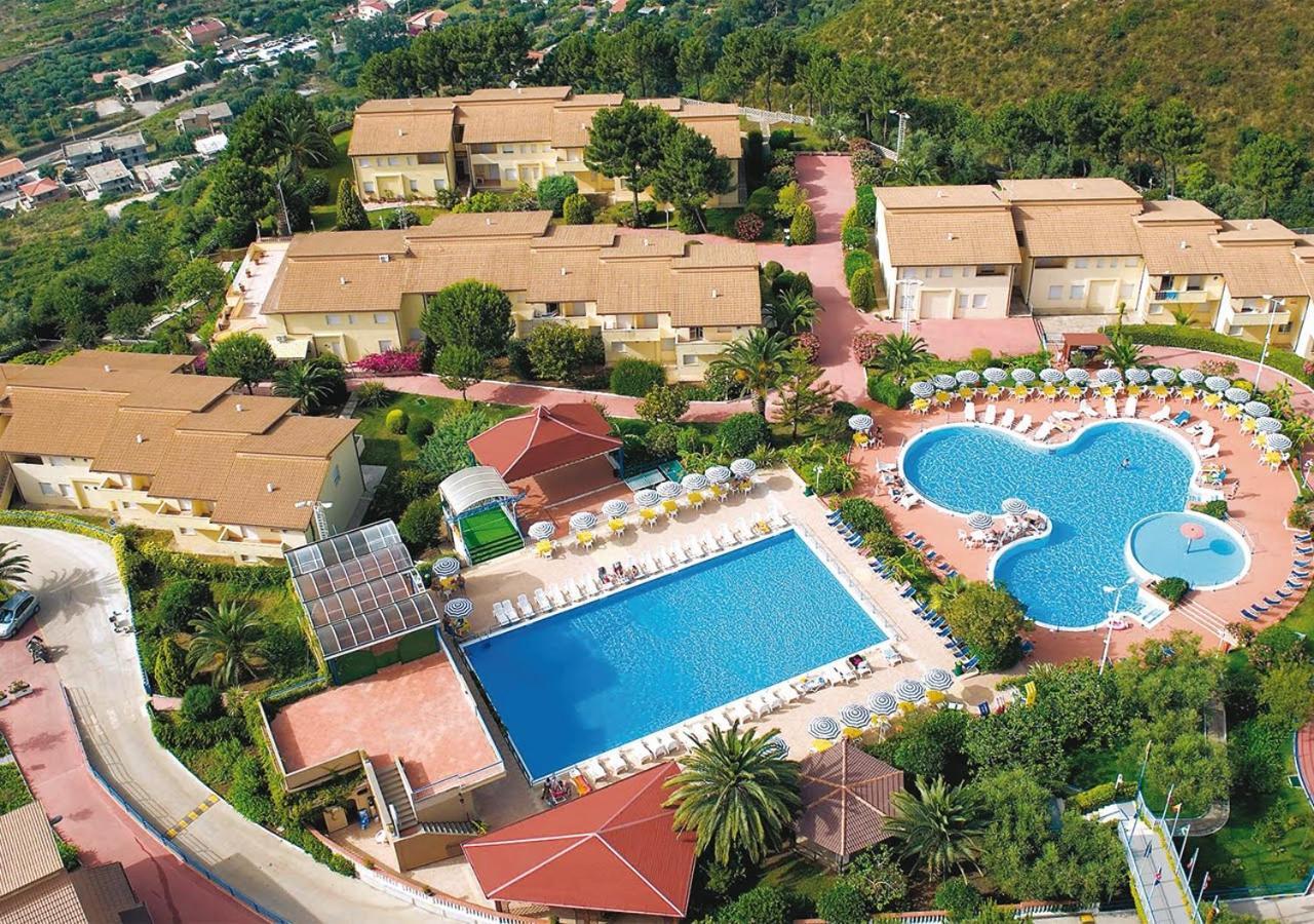 La Pace Village Residence Club Tropea Esterno foto